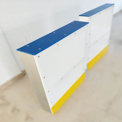 A barreira plástica Dasher de Floorball do HDPE embarca o sistema para acessórios da pista de patinagem