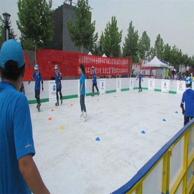 As pistas plásticas de patinagem do hóquei do sistema UHMWPE embarcam a pista de gelo sintética da casa